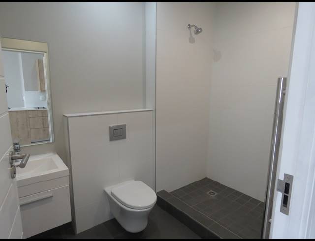 81M² OFFICE TO LET IN PAARDEVLEI